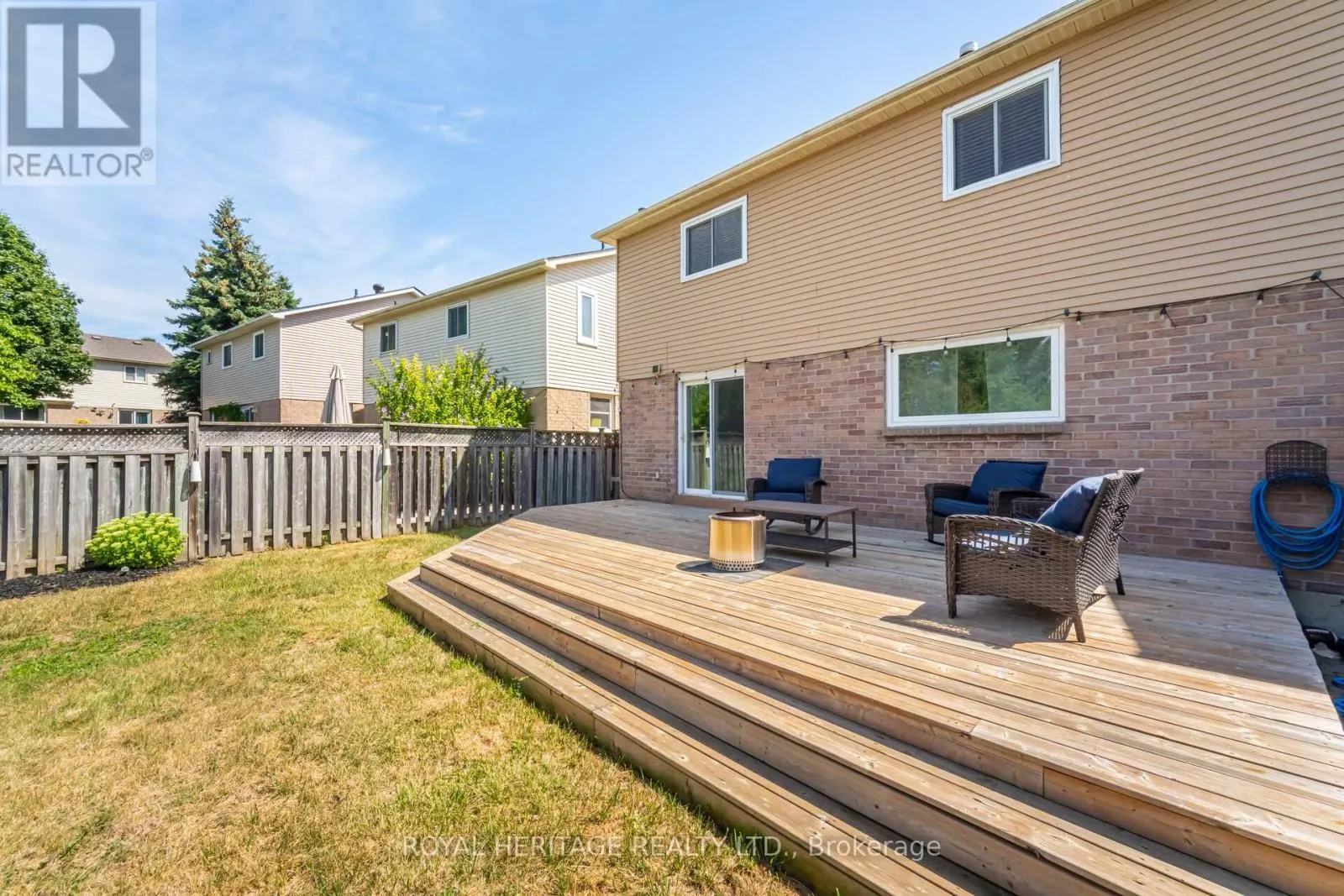 6 FIELD CRESCENT
