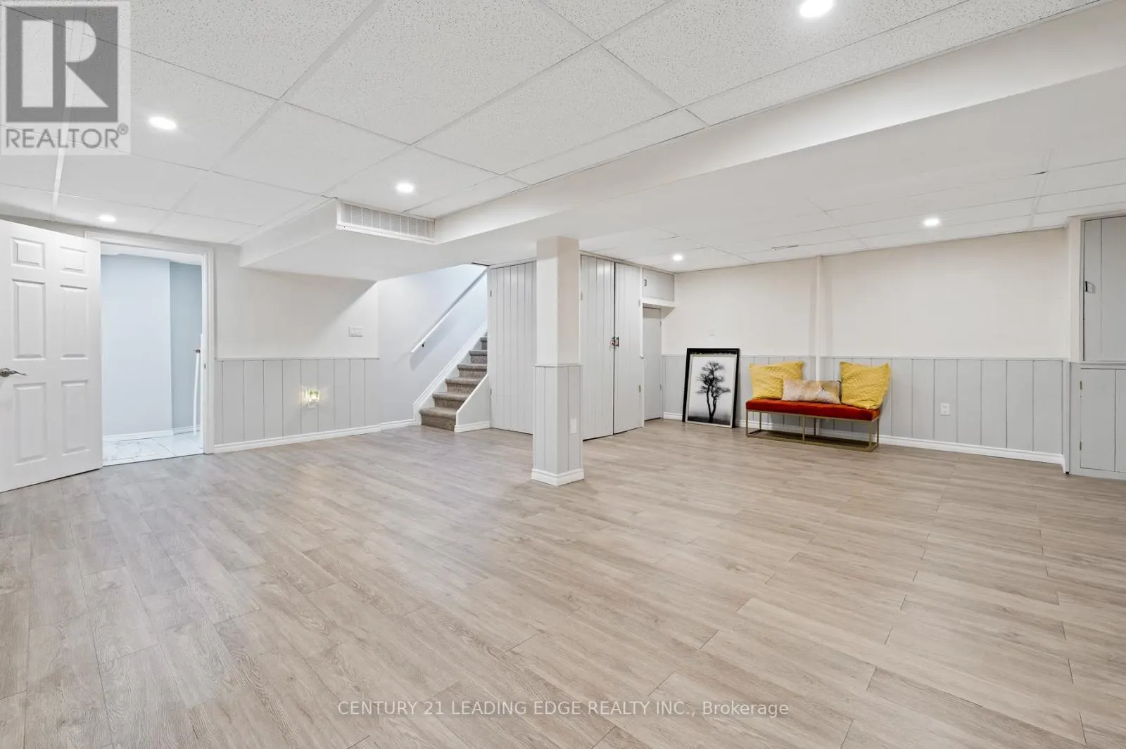 809 SANOK DRIVE