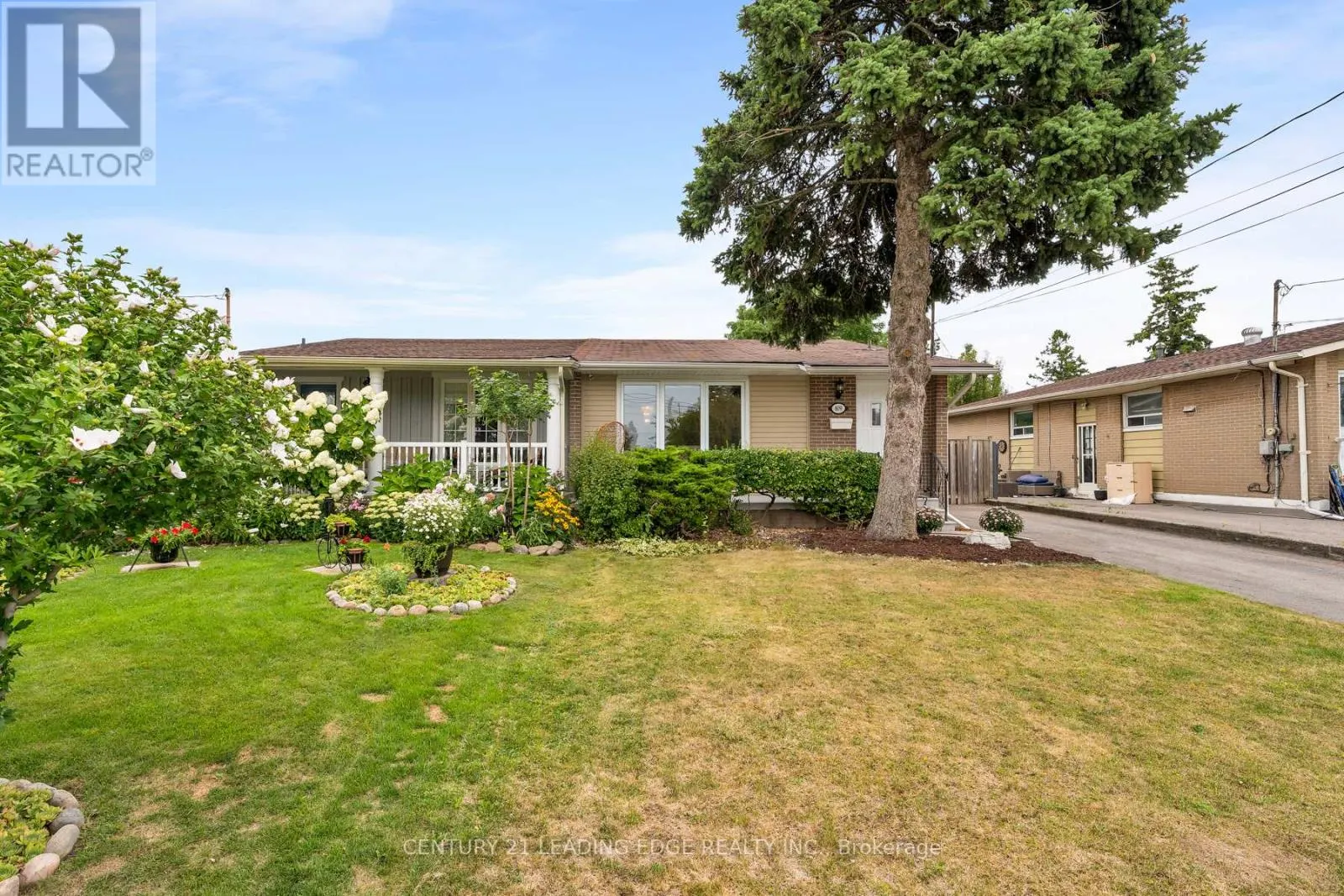 809 SANOK DRIVE