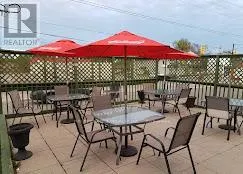 926 SIMCOE STREET N