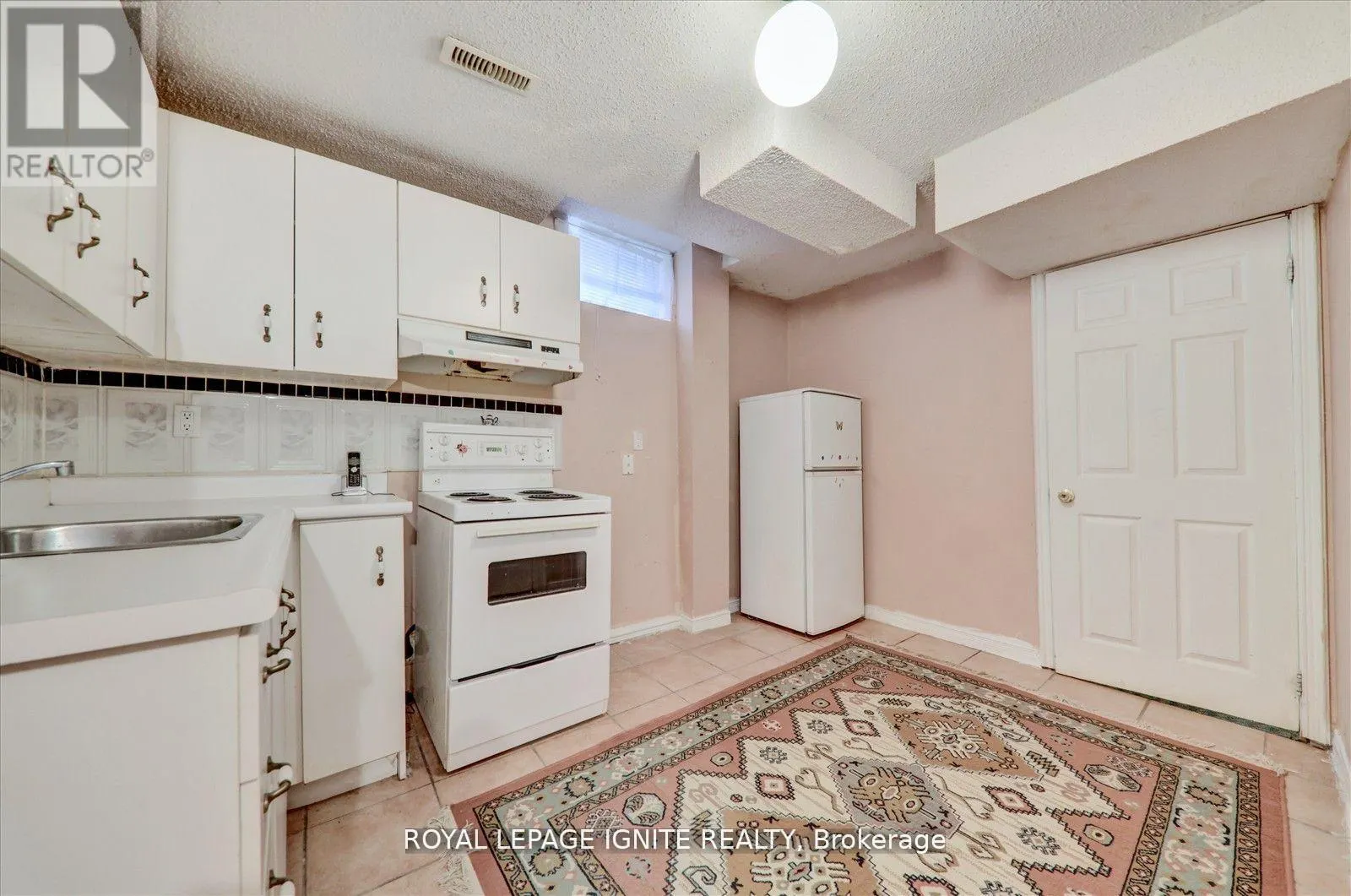 38 RODDA BOULEVARD