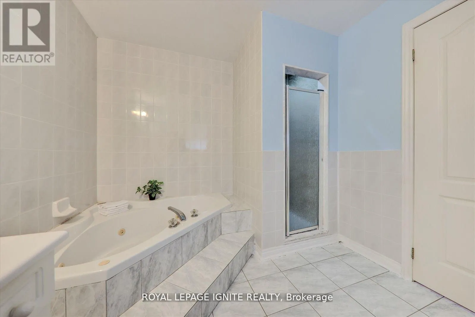 38 RODDA BOULEVARD