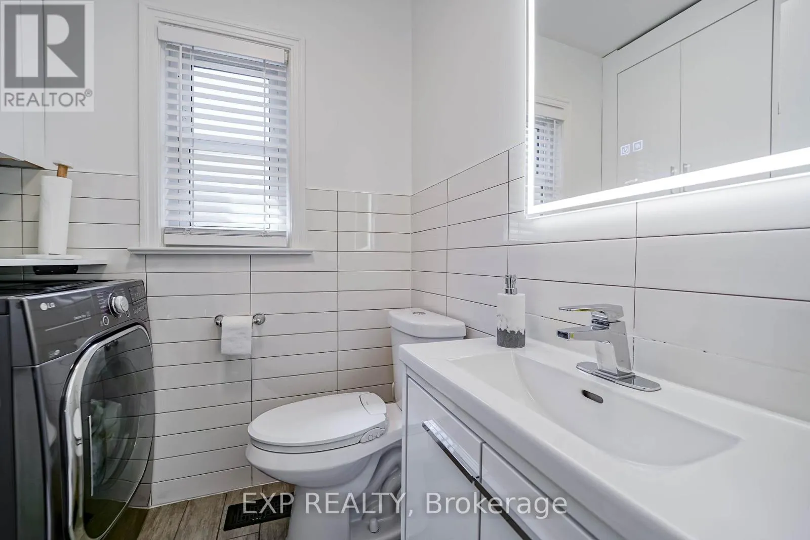 43 SOUTHMEAD ROAD