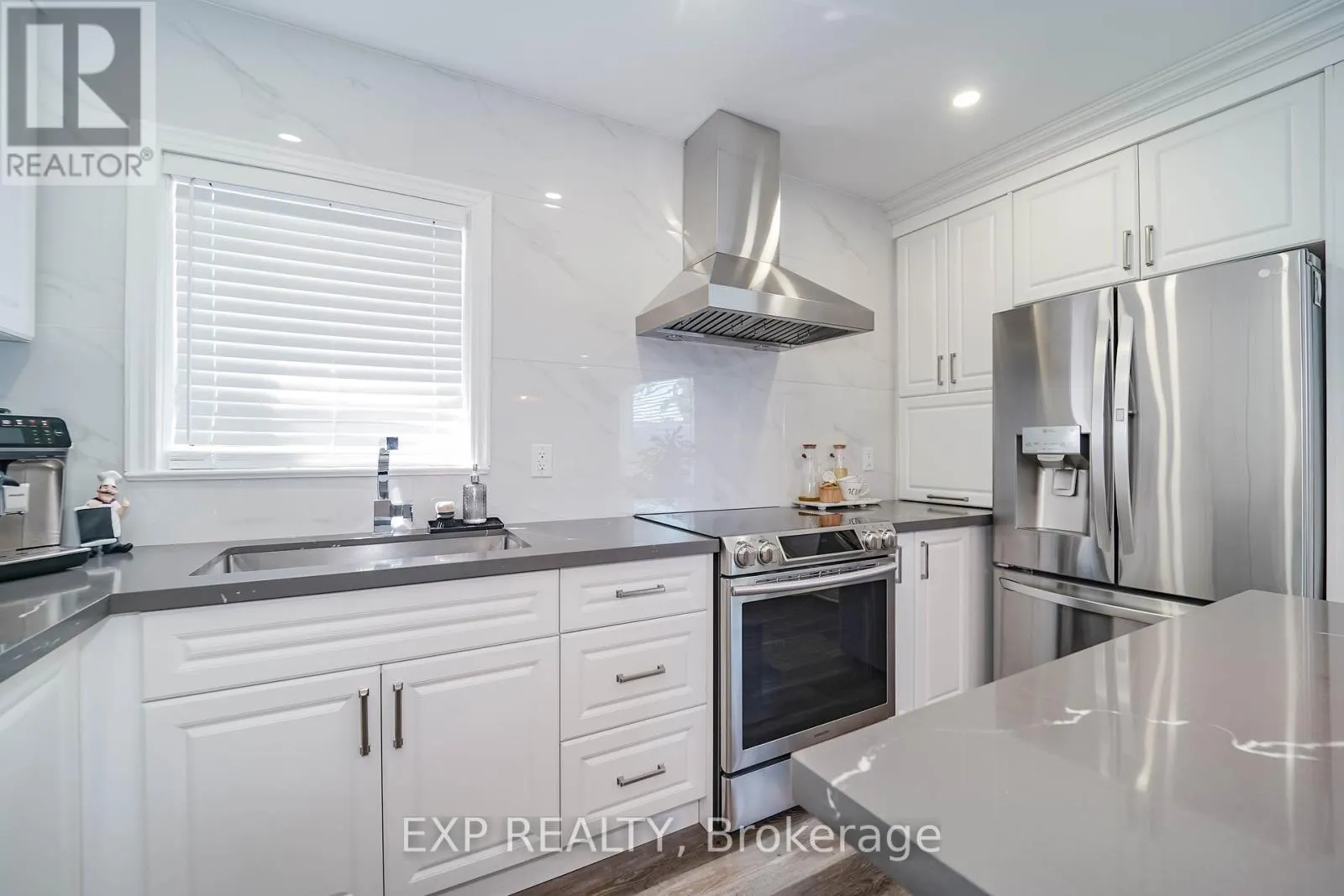 43 SOUTHMEAD ROAD