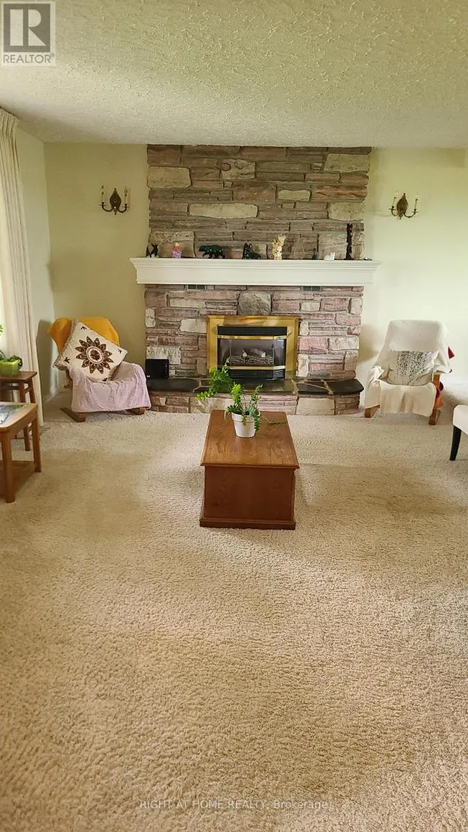 2853 BELLWOOD DRIVE