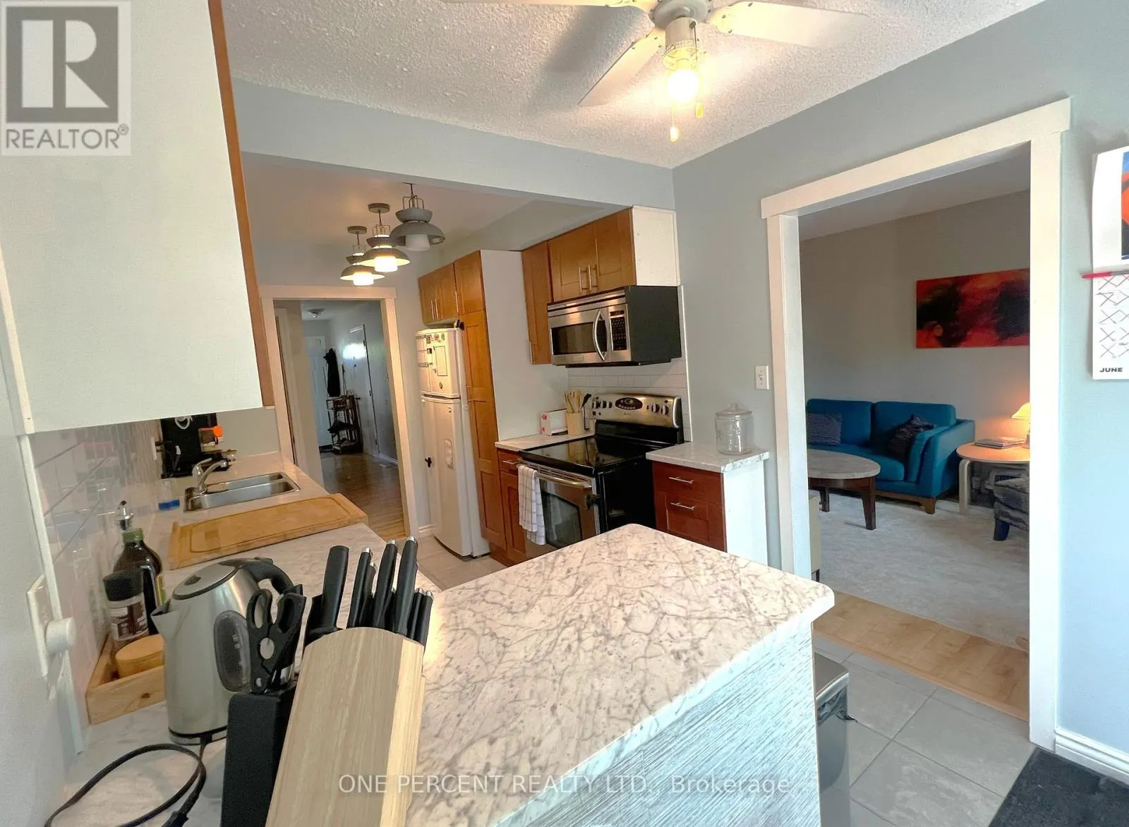 2 - 1330 TROWBRIDGE DRIVE W