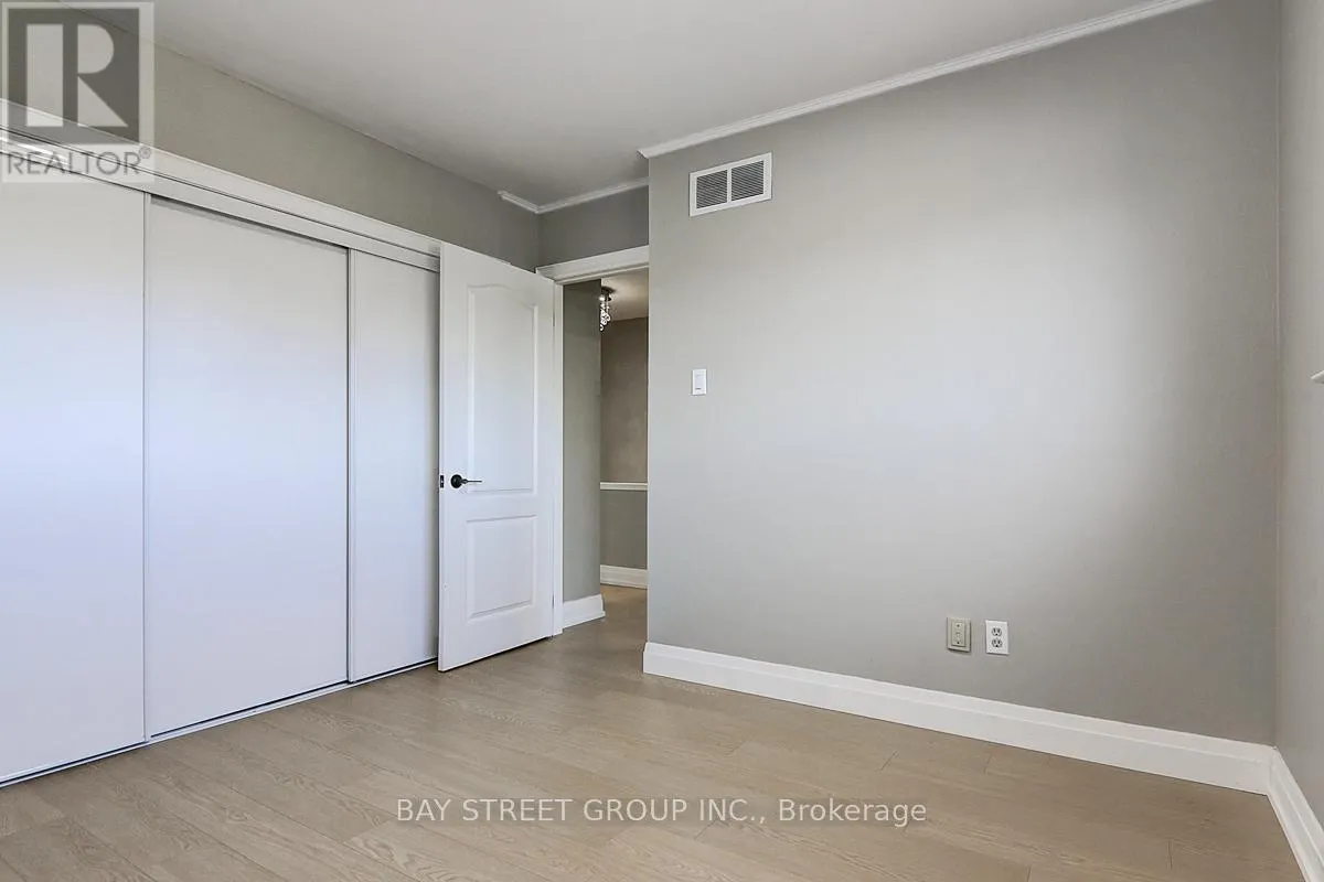 17 NEWDAWN CRESCENT