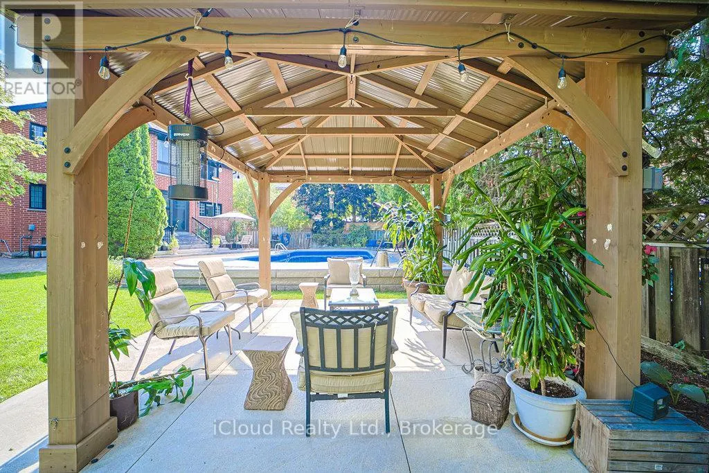 1109 PETUNIA PLACE
