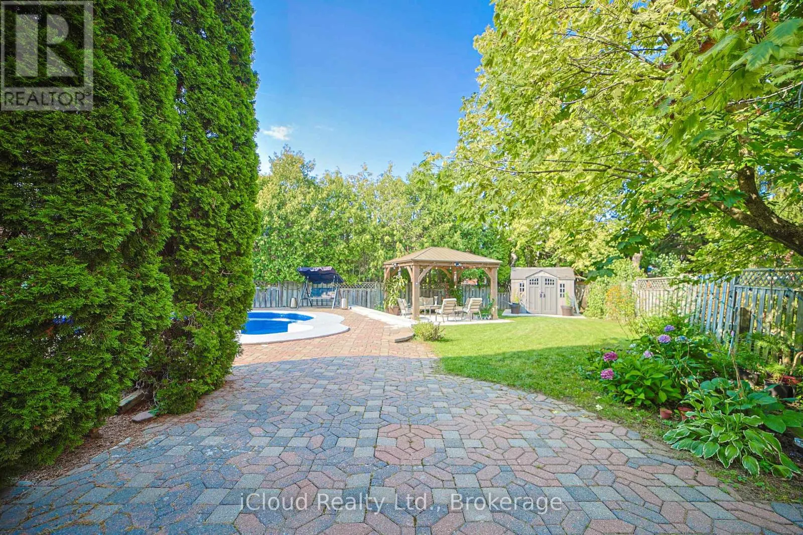 1109 PETUNIA PLACE