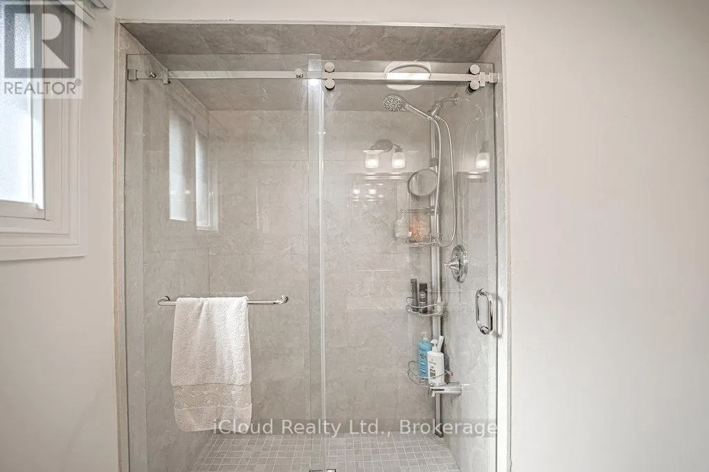 1109 PETUNIA PLACE