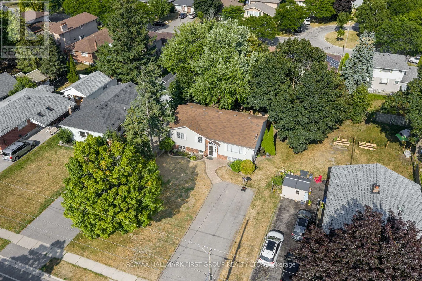 255 GIBBONS STREET