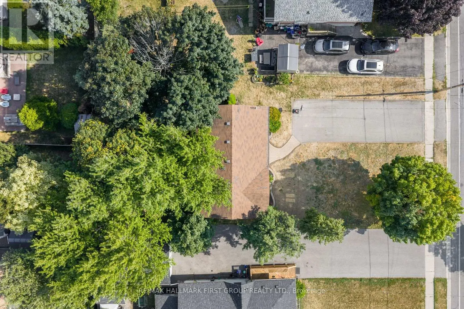 255 GIBBONS STREET