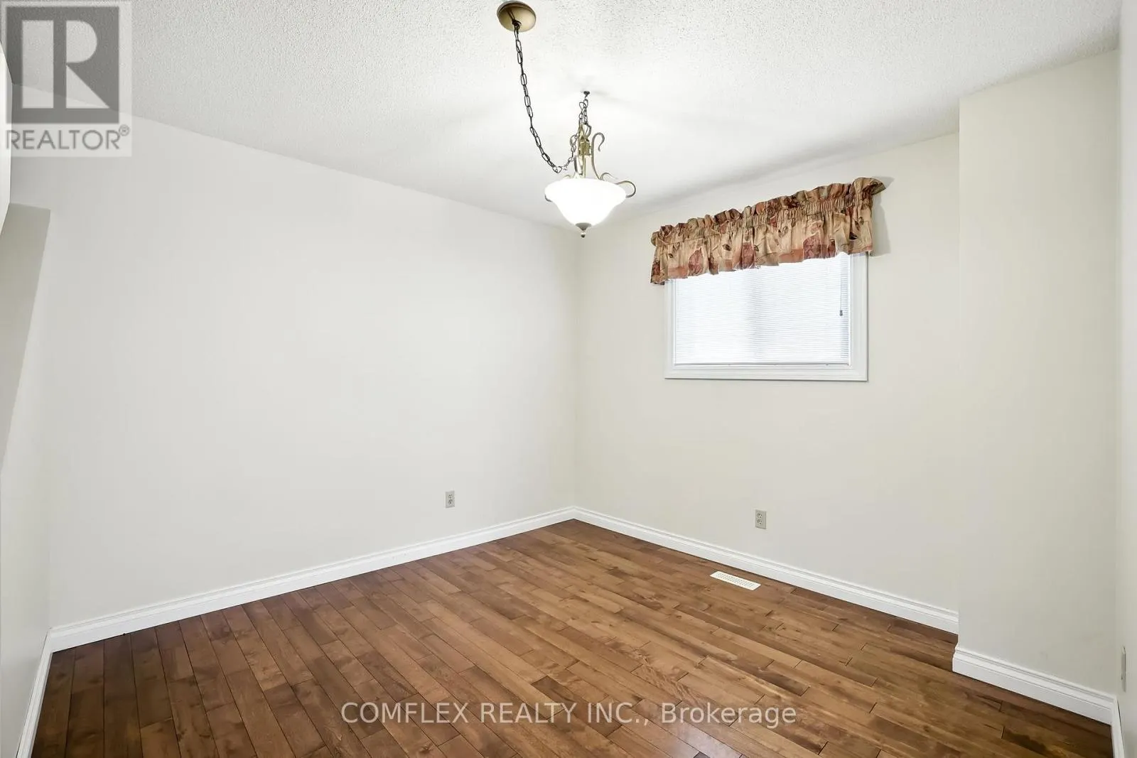 38 BARLEY MILL CRESCENT