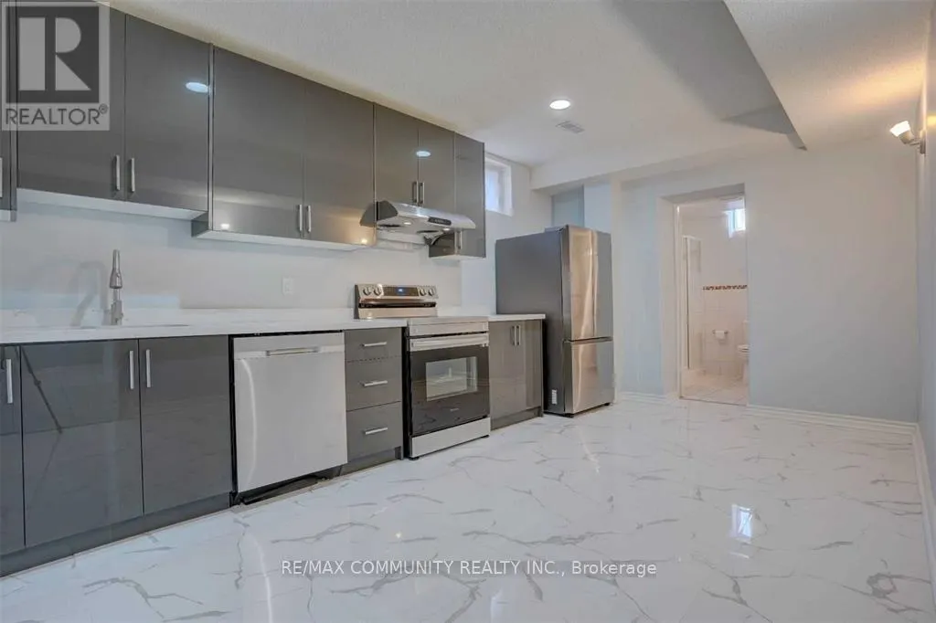 BSMT - 208 TWYN RIVERS DRIVE