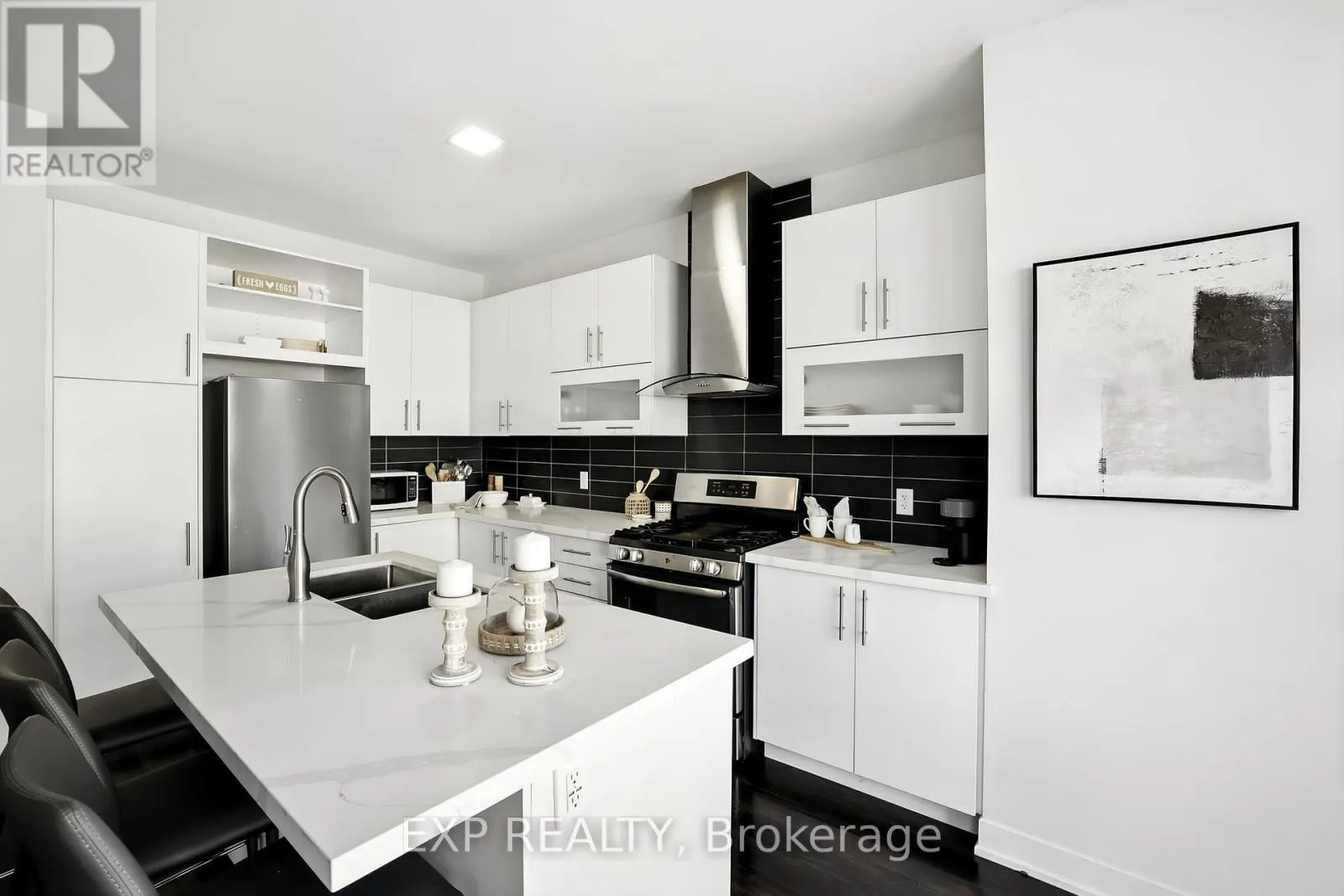 128 VANIER STREET