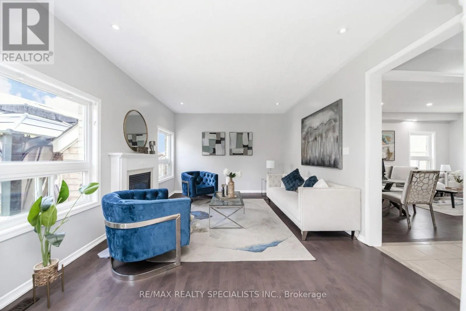 91 LAPRADE SQUARE