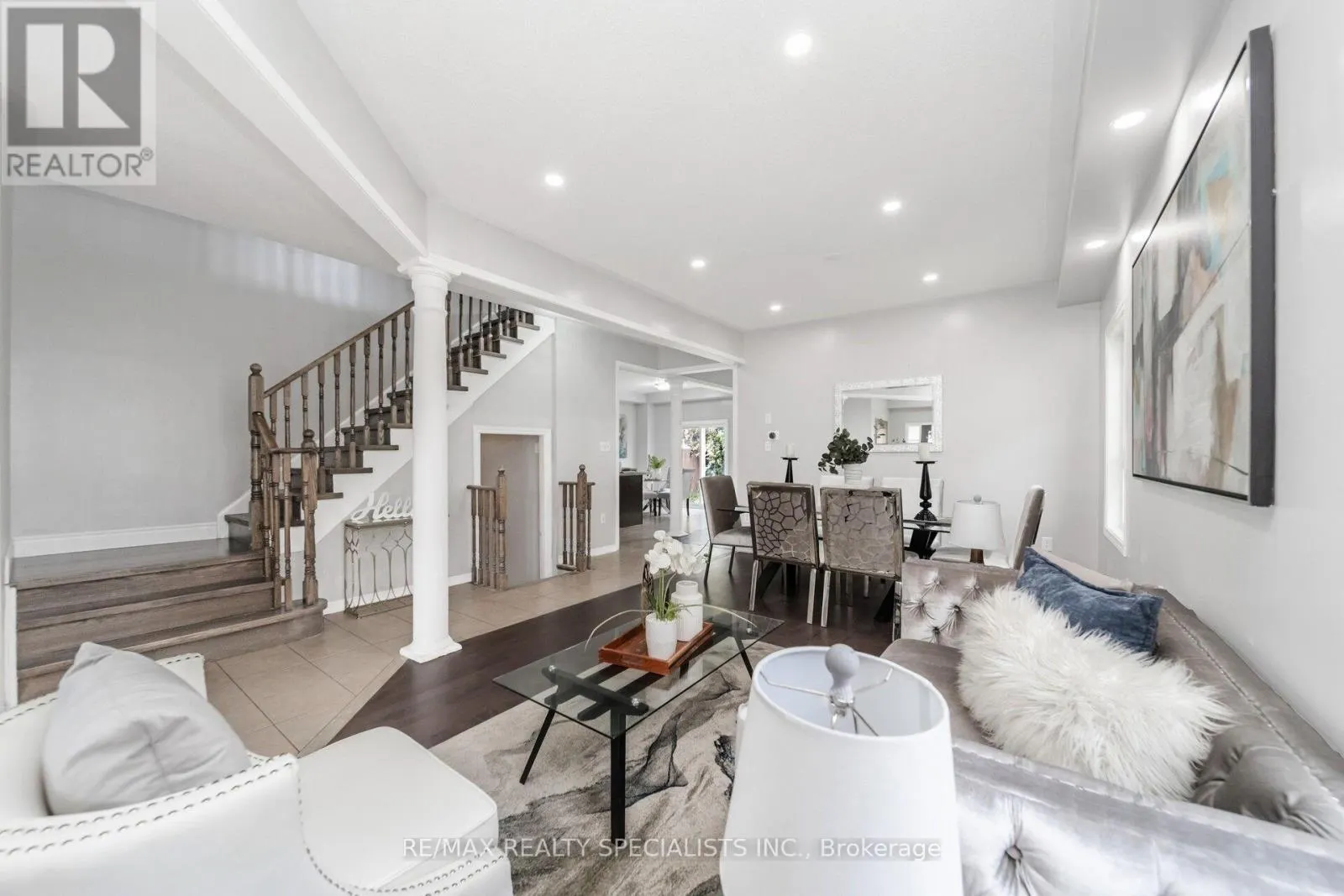 91 LAPRADE SQUARE