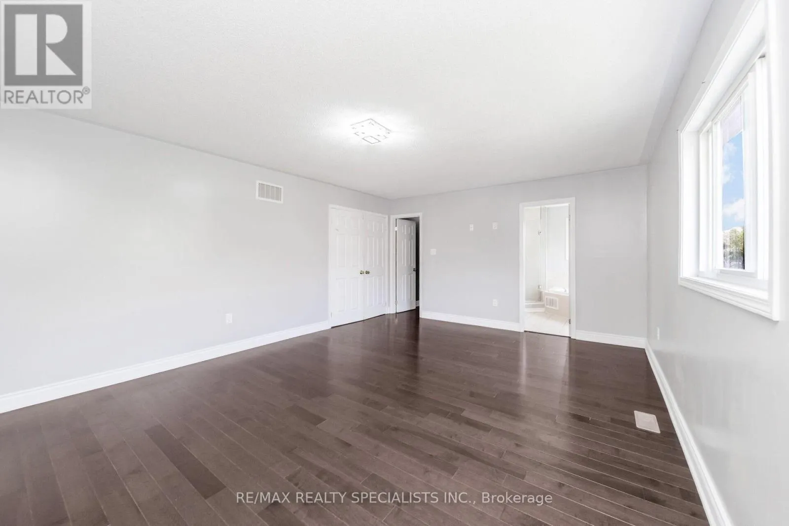 91 LAPRADE SQUARE