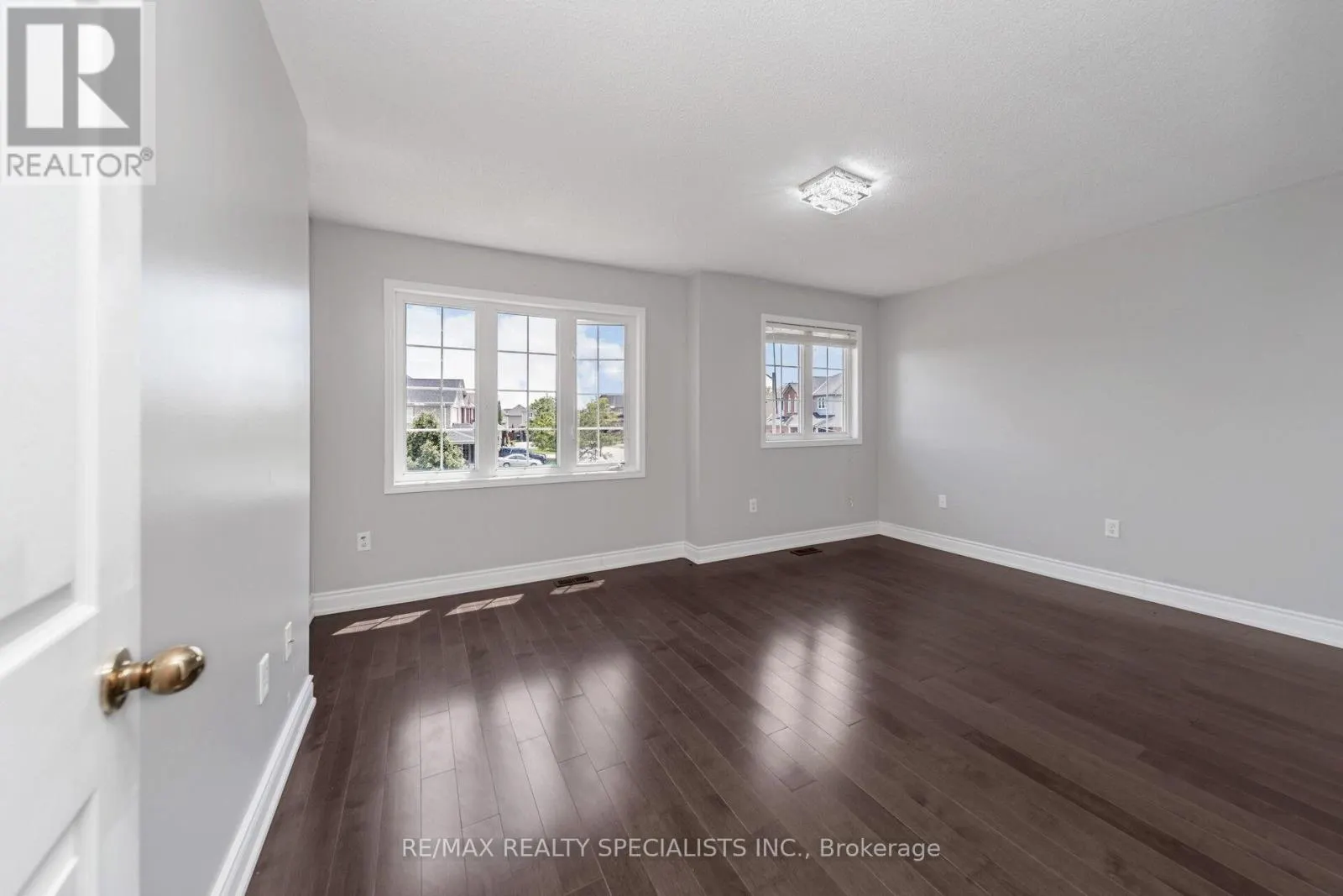 91 LAPRADE SQUARE