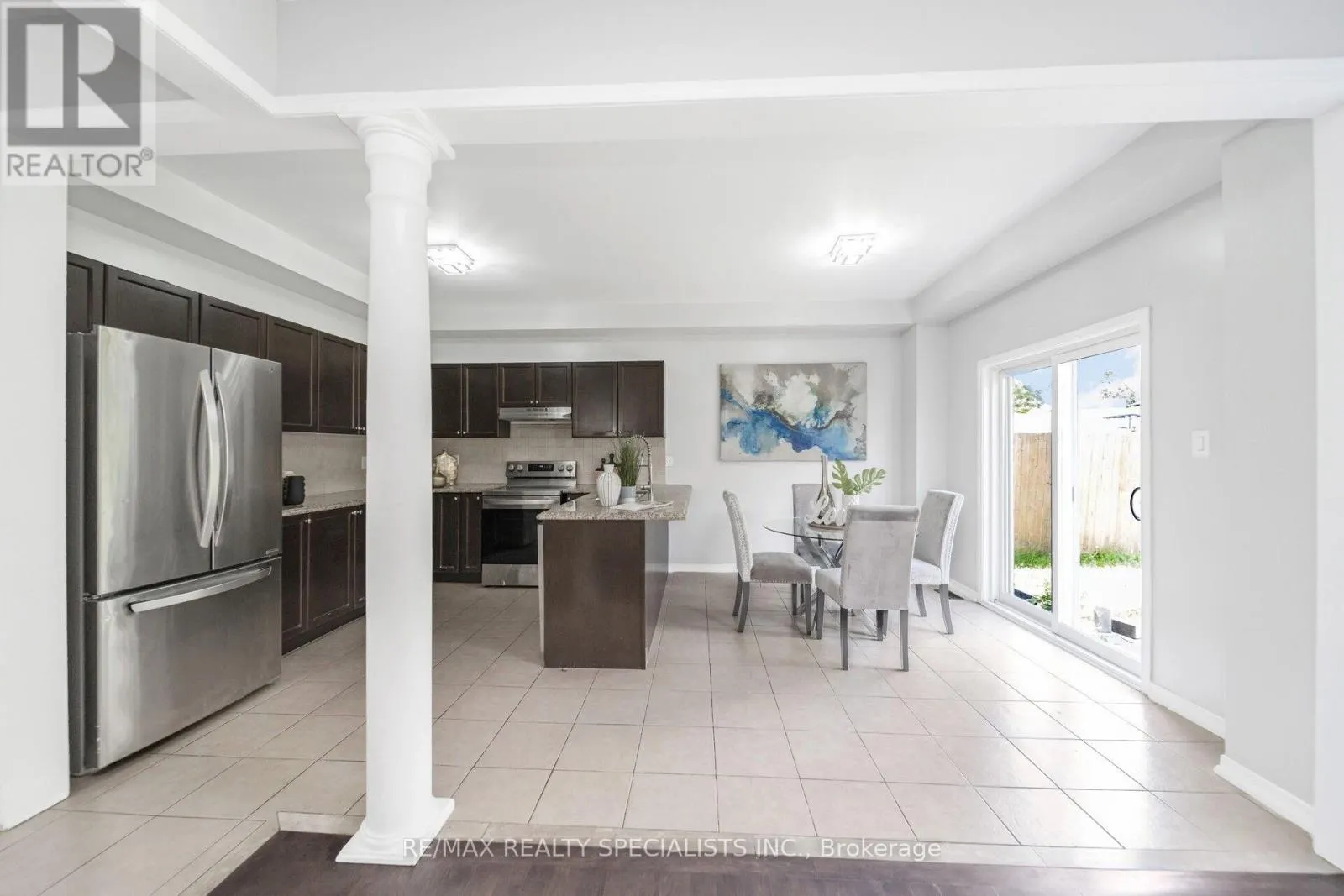 91 LAPRADE SQUARE
