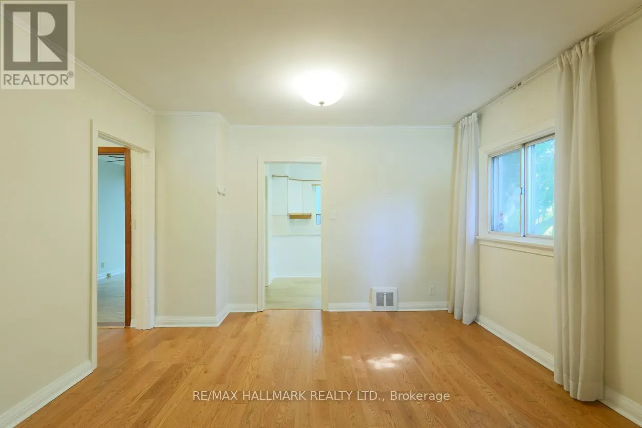 22 LATHAM AVENUE