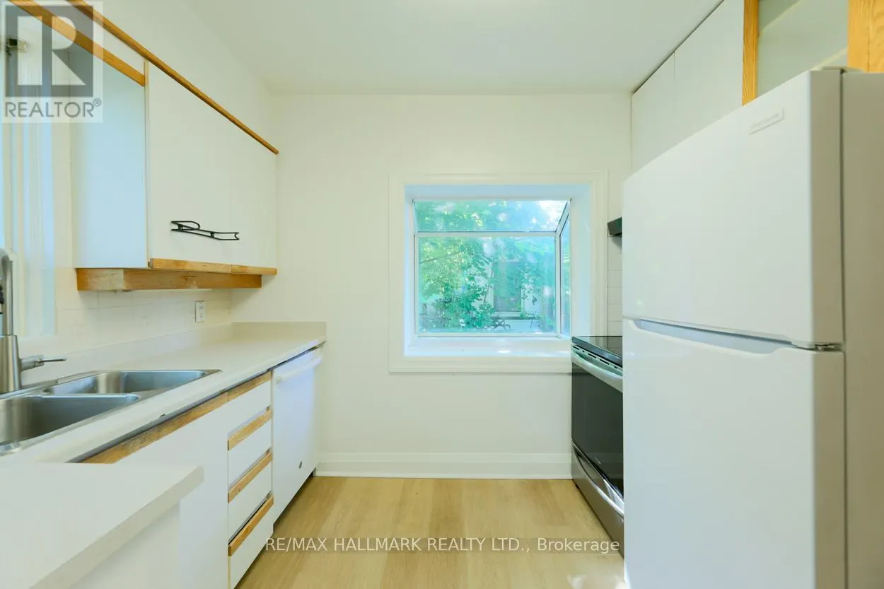 22 LATHAM AVENUE