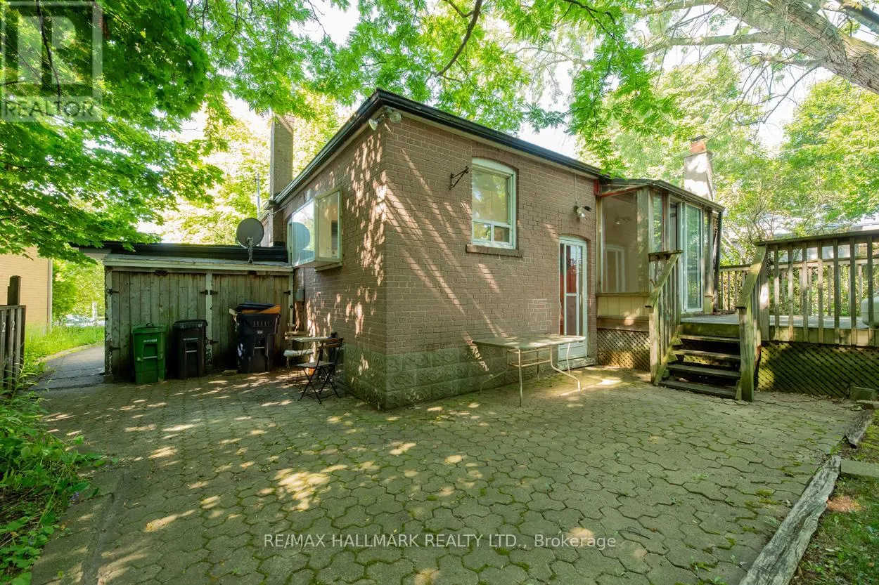 22 LATHAM AVENUE