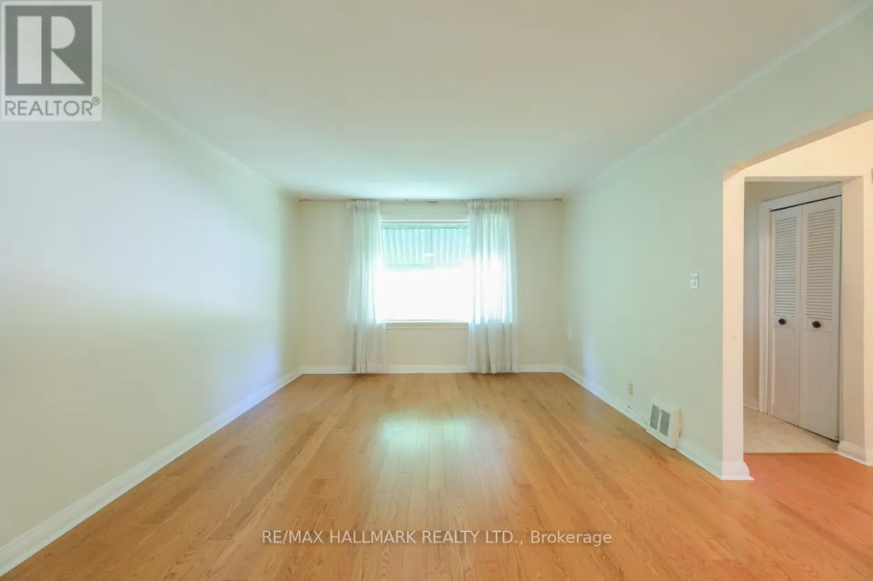 22 LATHAM AVENUE