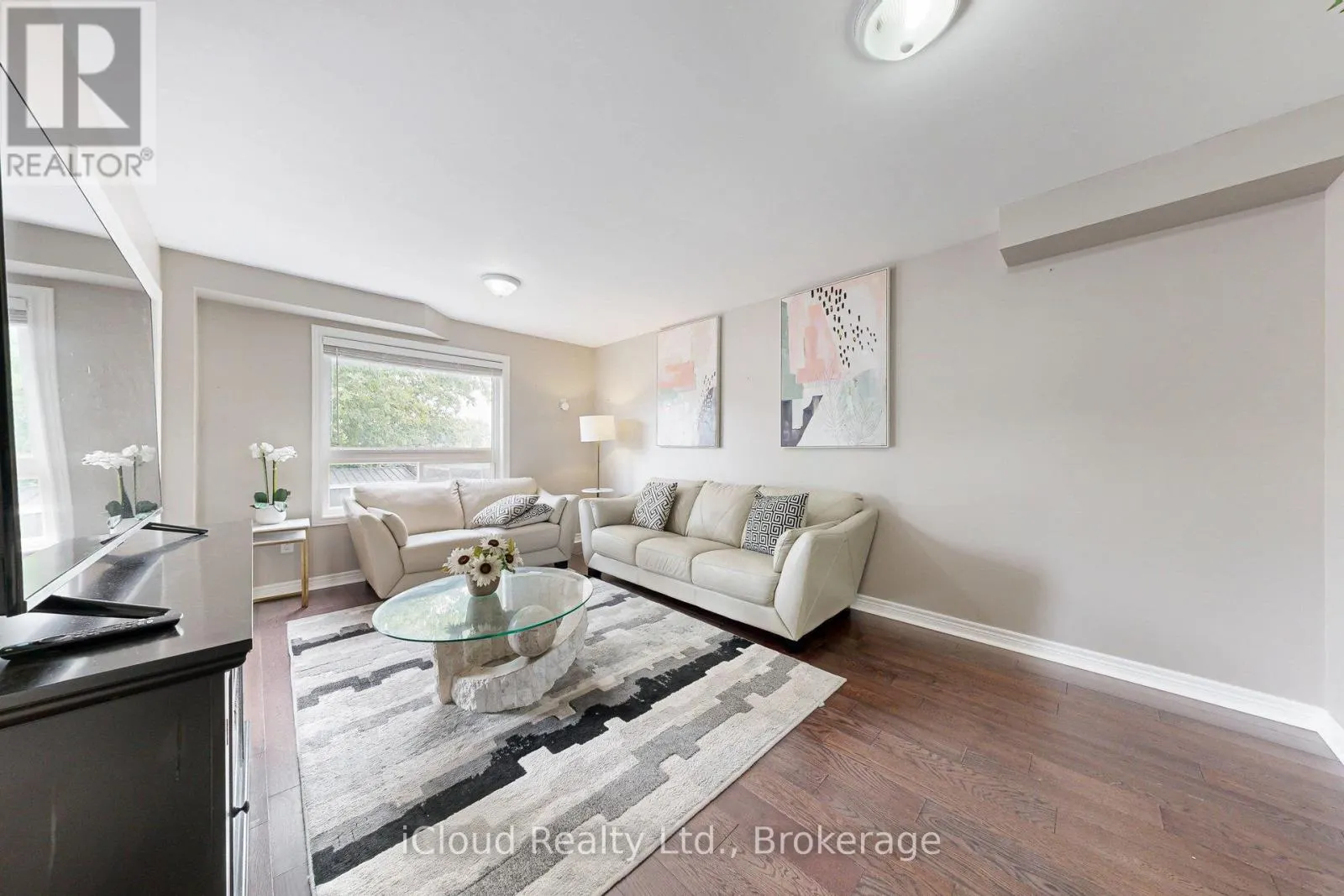62 MCMANN CRESCENT