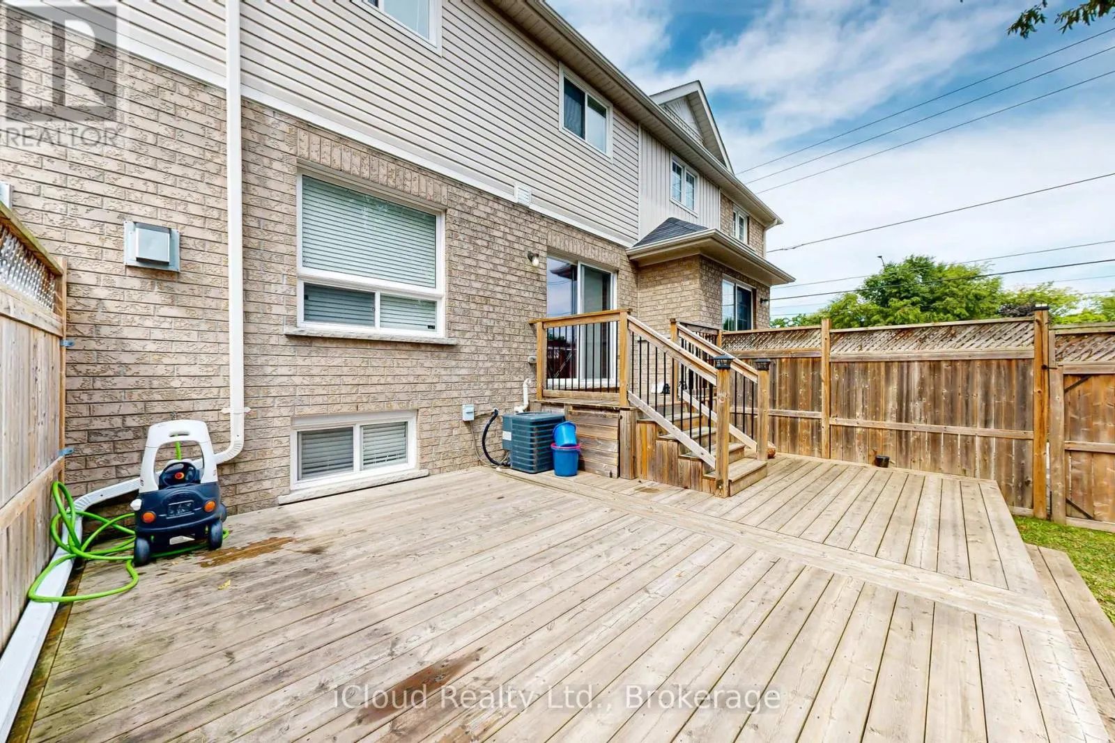 62 MCMANN CRESCENT