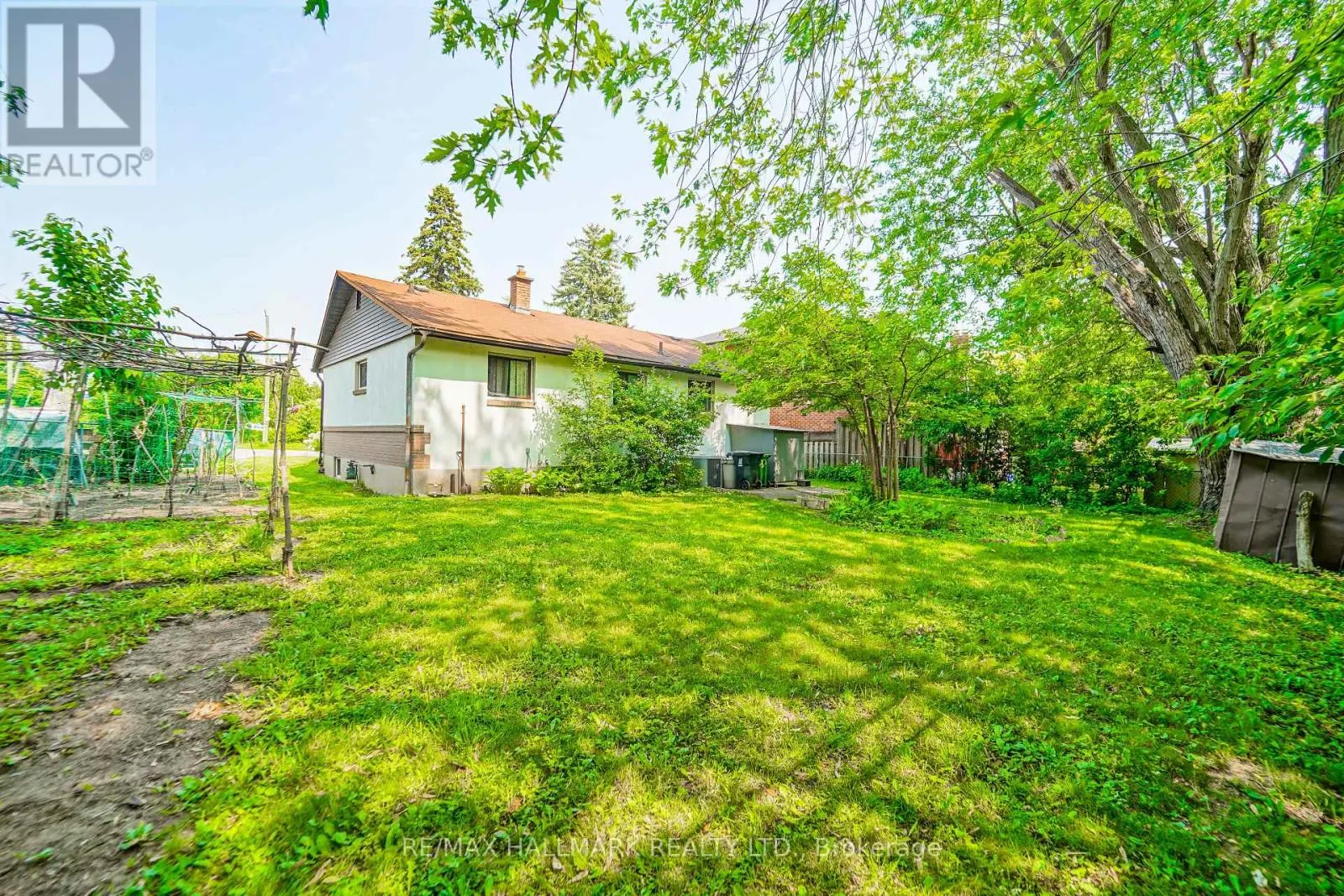 108 CASTLE HILL DRIVE