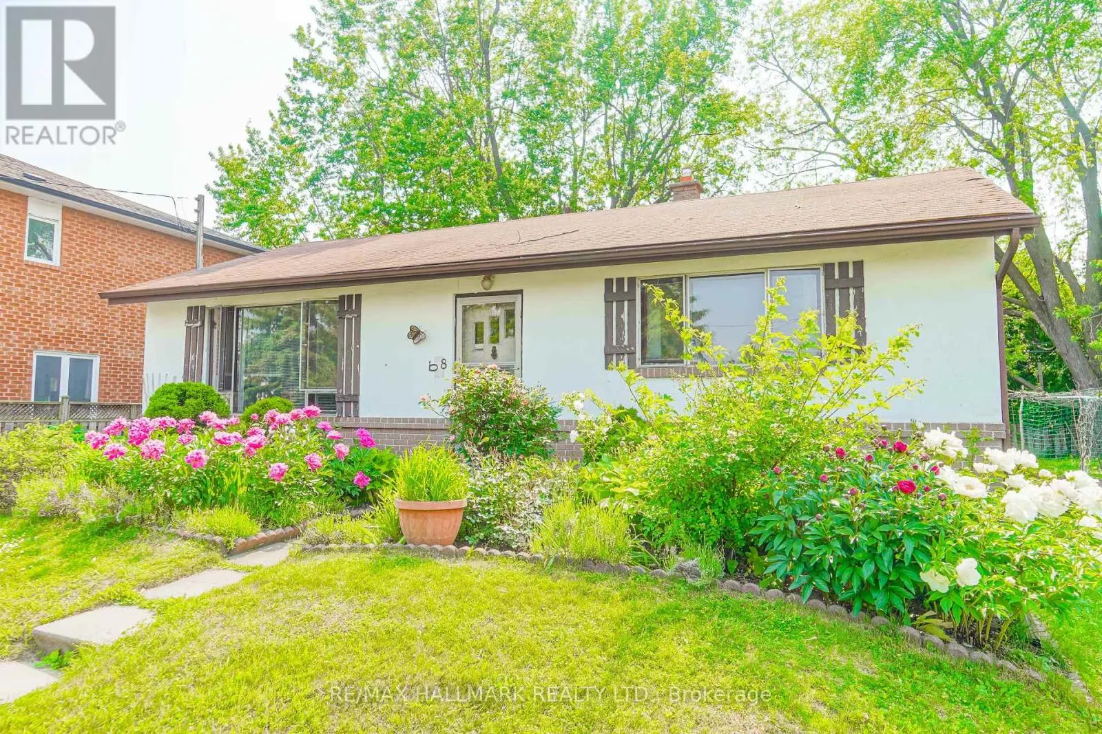 108 CASTLE HILL DRIVE