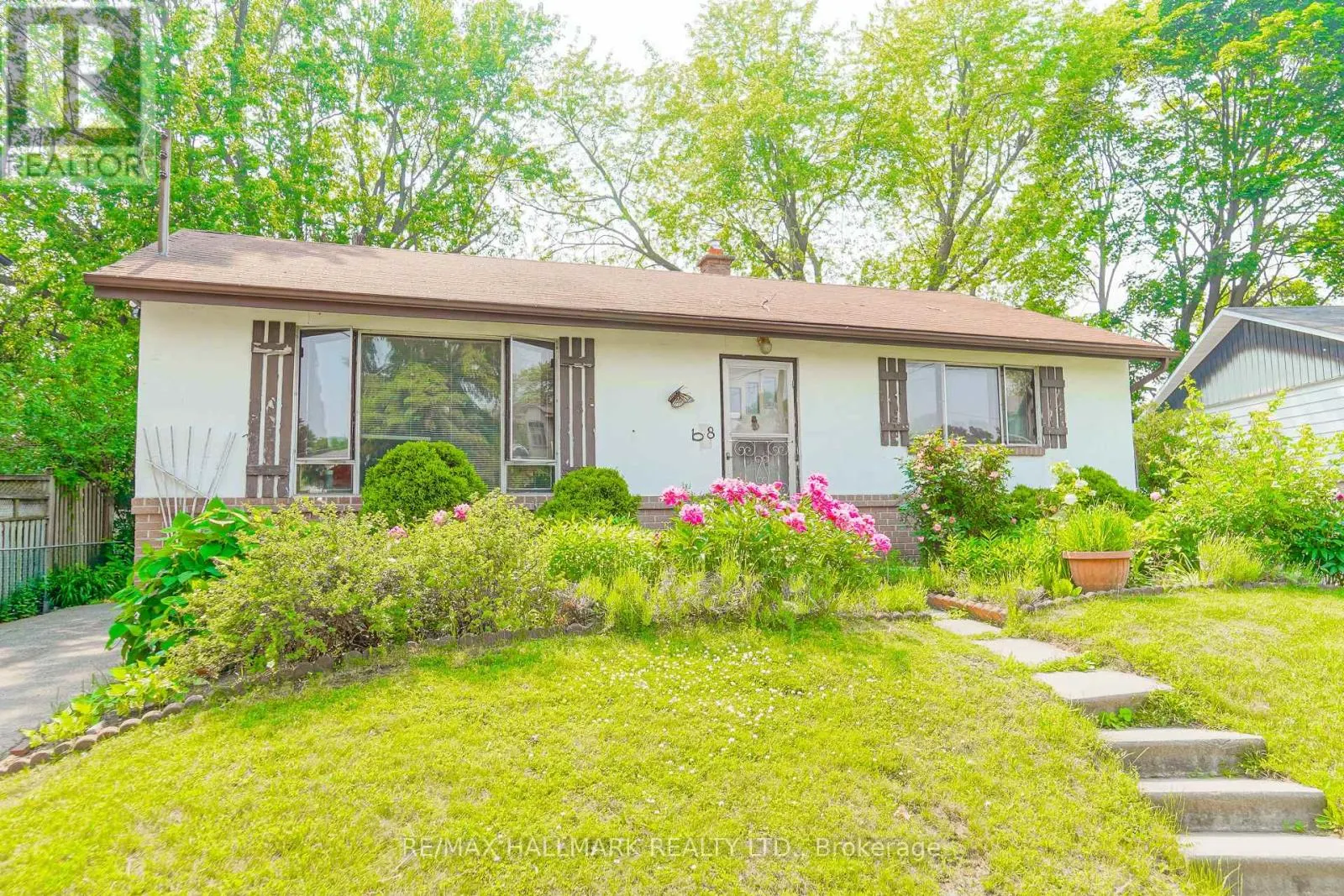 108 CASTLE HILL DRIVE
