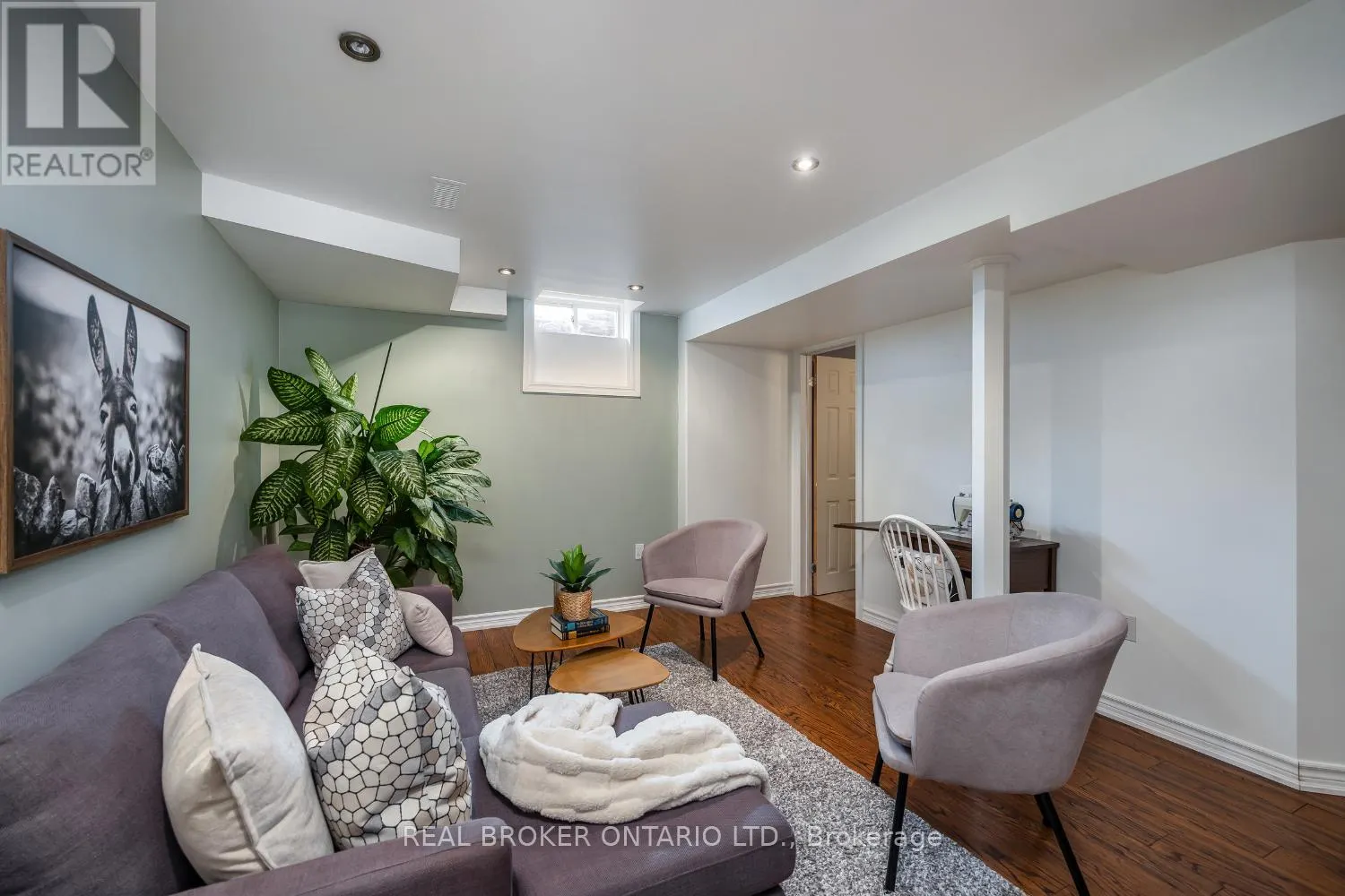 115 WILLIAM COWLES DRIVE