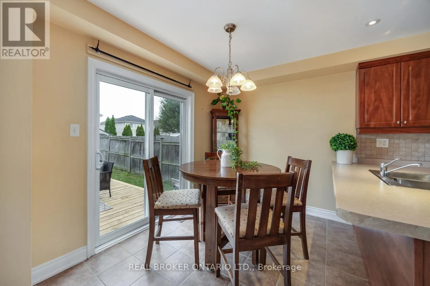 115 WILLIAM COWLES DRIVE