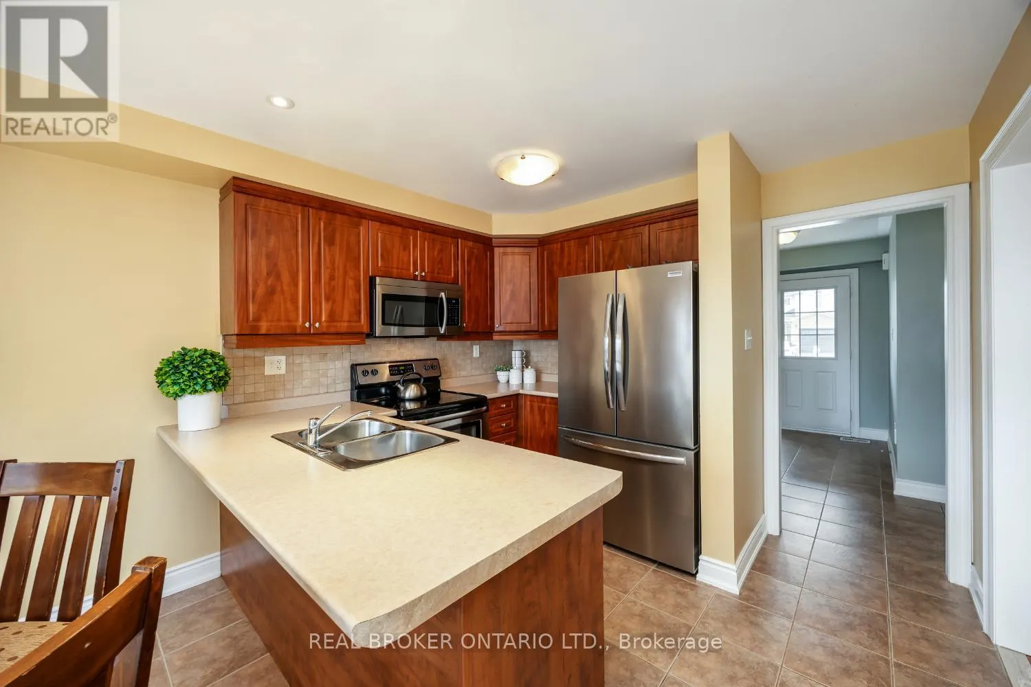 115 WILLIAM COWLES DRIVE
