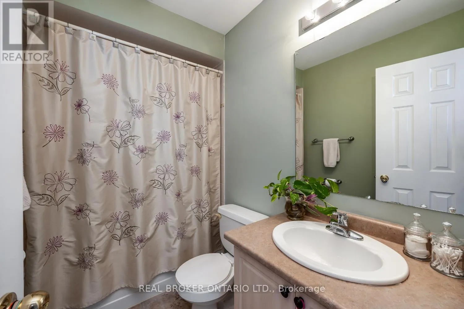 115 WILLIAM COWLES DRIVE