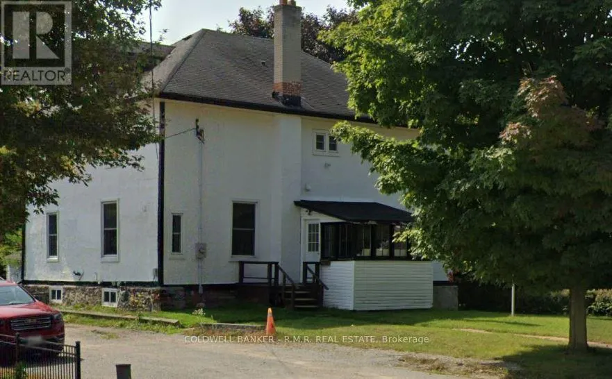 5 VIPOND ROAD