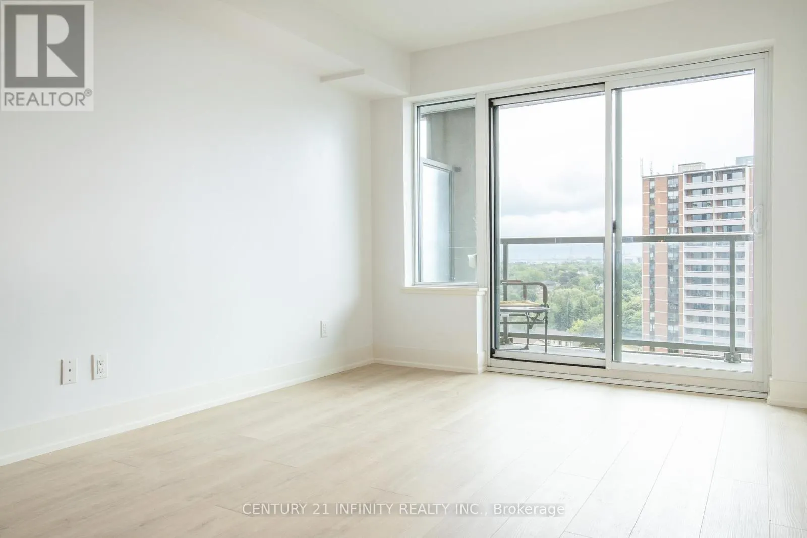 1006 - 1215 BAYLY STREET, #1006