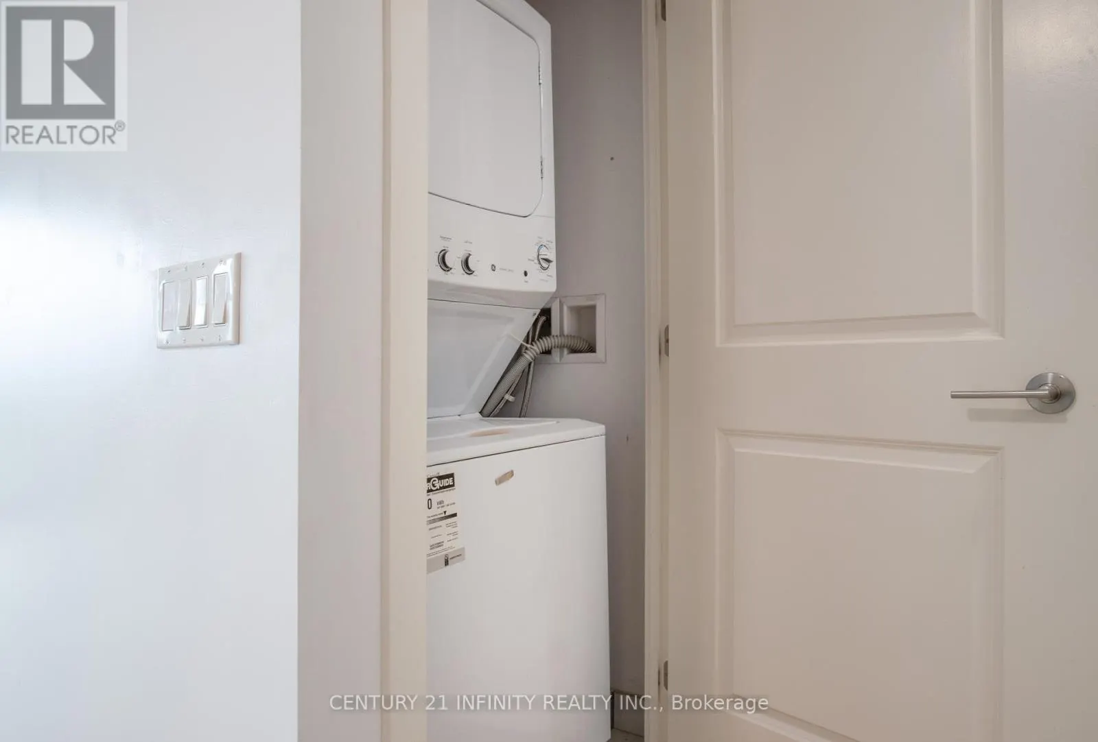 1006 - 1215 BAYLY STREET, #1006