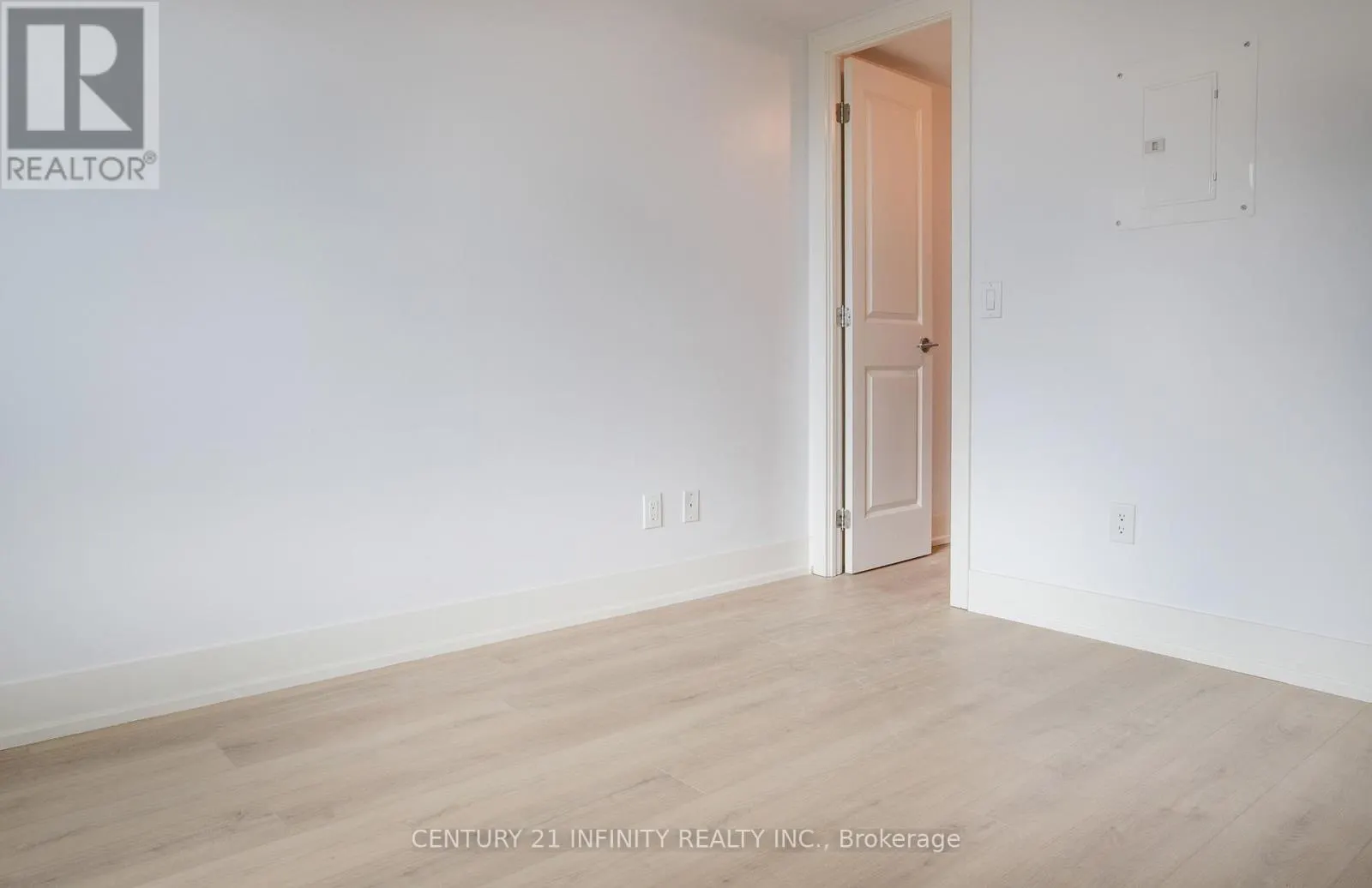 1006 - 1215 BAYLY STREET, #1006