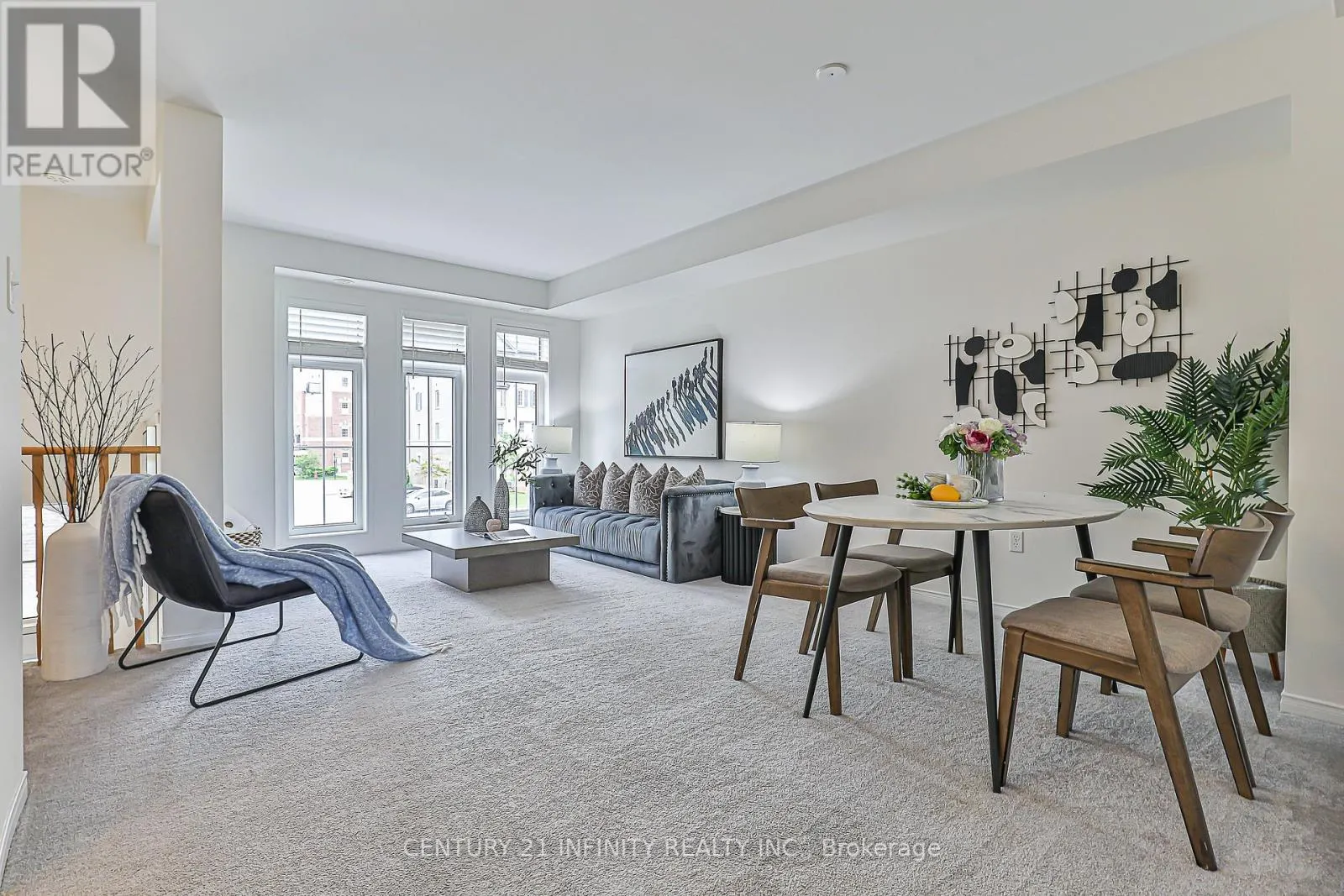3 - 2605 DEPUTY MINISTER WAY, #3