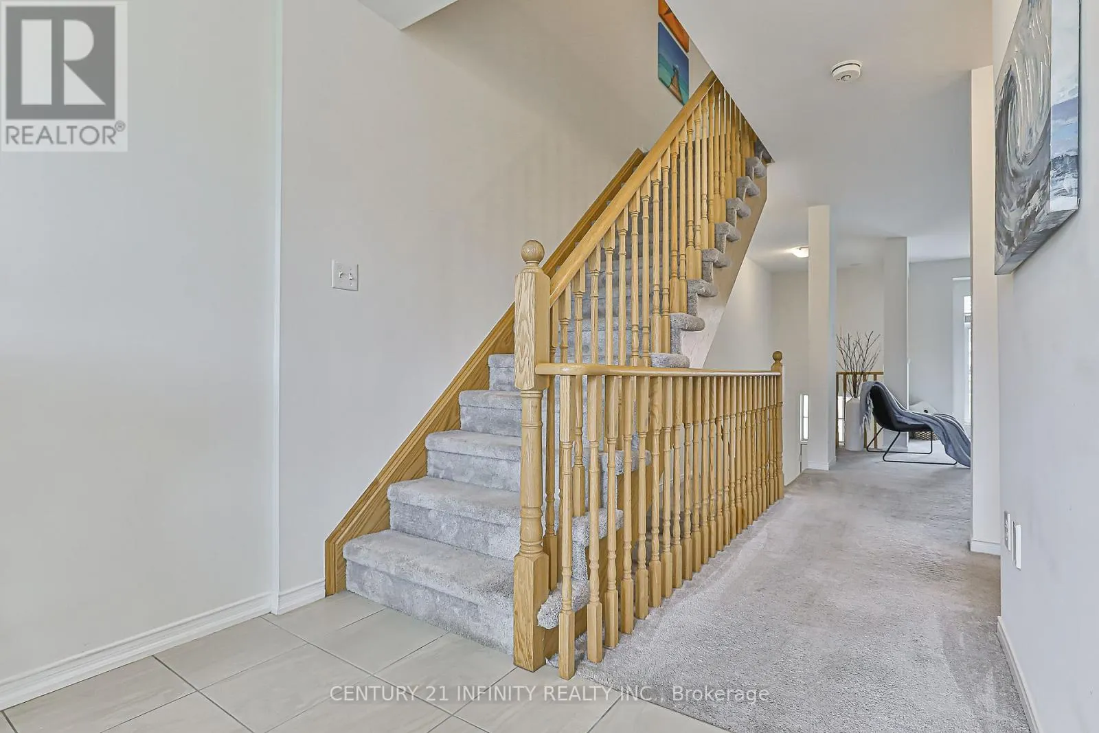 3 - 2605 DEPUTY MINISTER WAY, #3