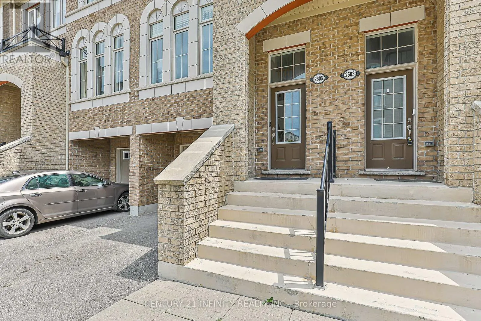 3 - 2605 DEPUTY MINISTER WAY, #3