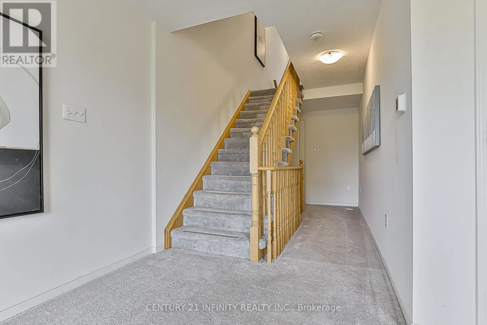 3 - 2605 DEPUTY MINISTER WAY, #3