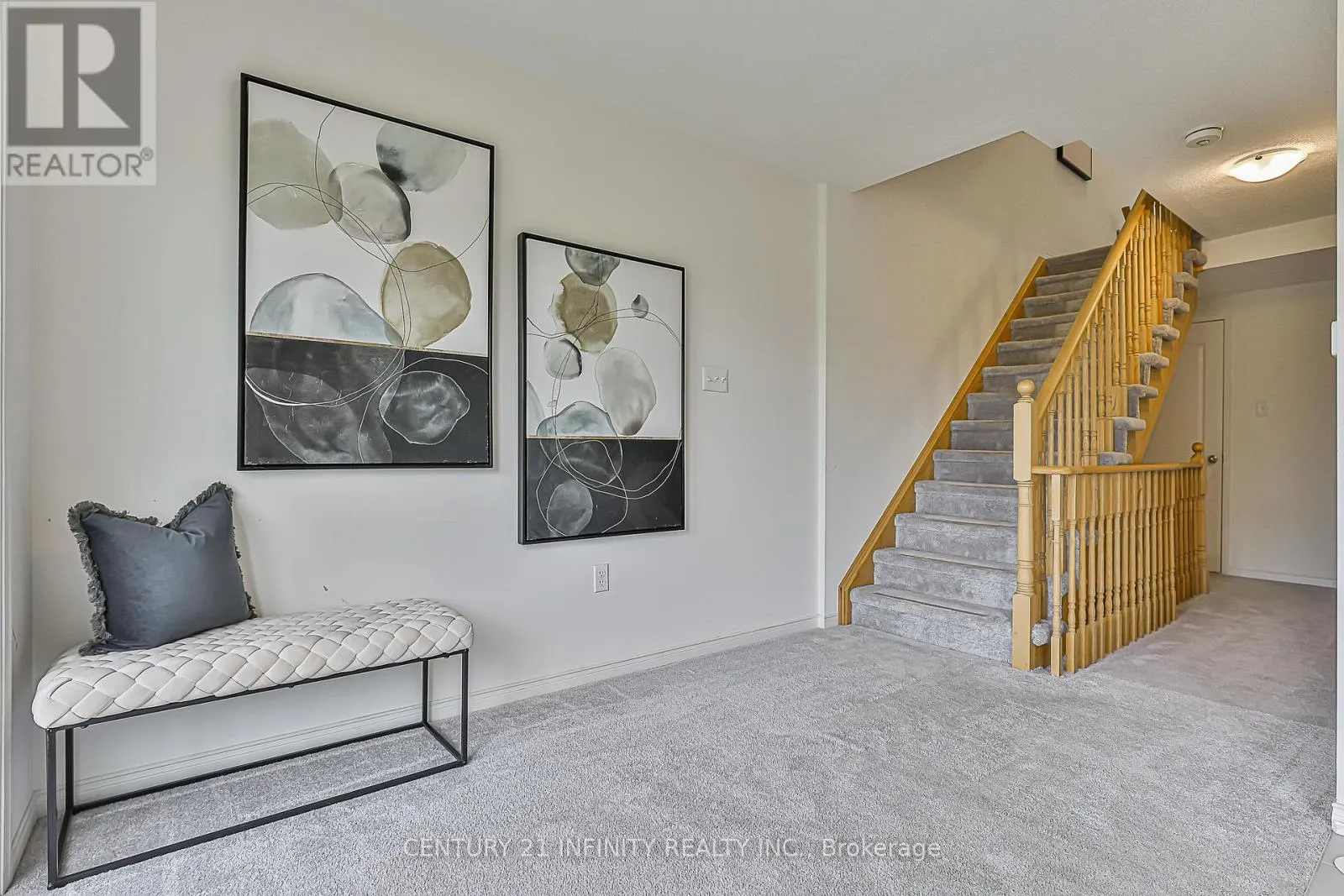 3 - 2605 DEPUTY MINISTER WAY, #3
