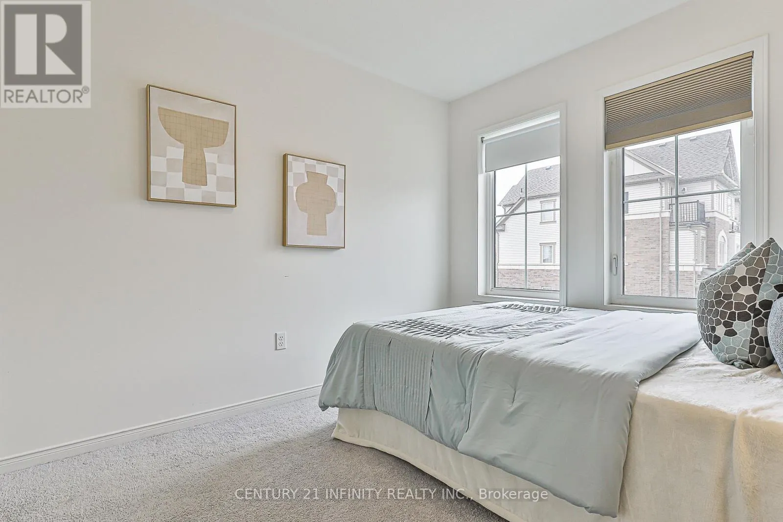 3 - 2605 DEPUTY MINISTER WAY, #3