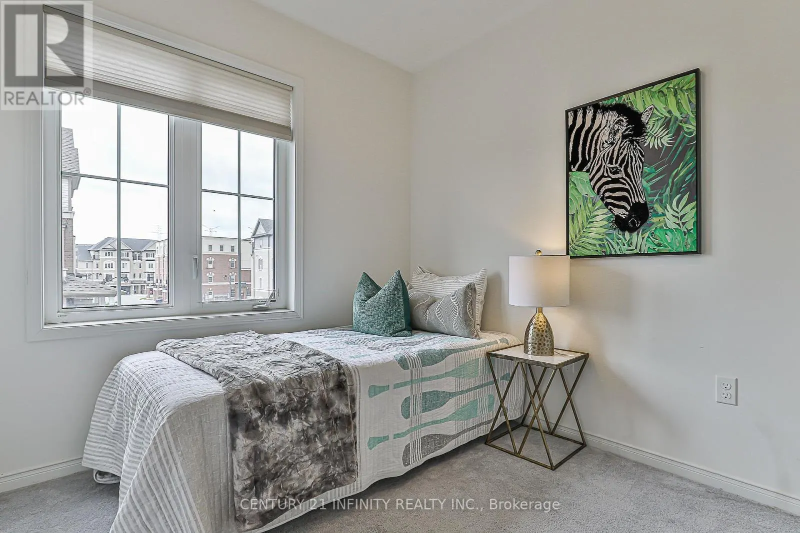 3 - 2605 DEPUTY MINISTER WAY, #3