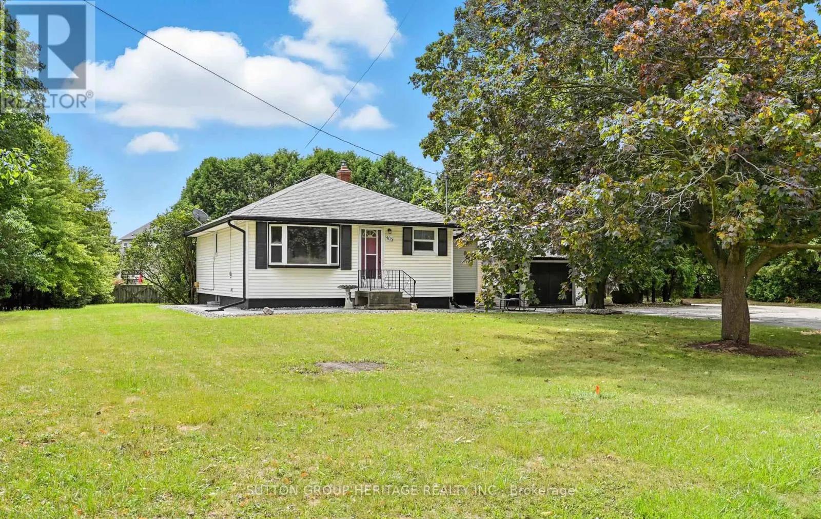 405 COLUMBUS ROAD W