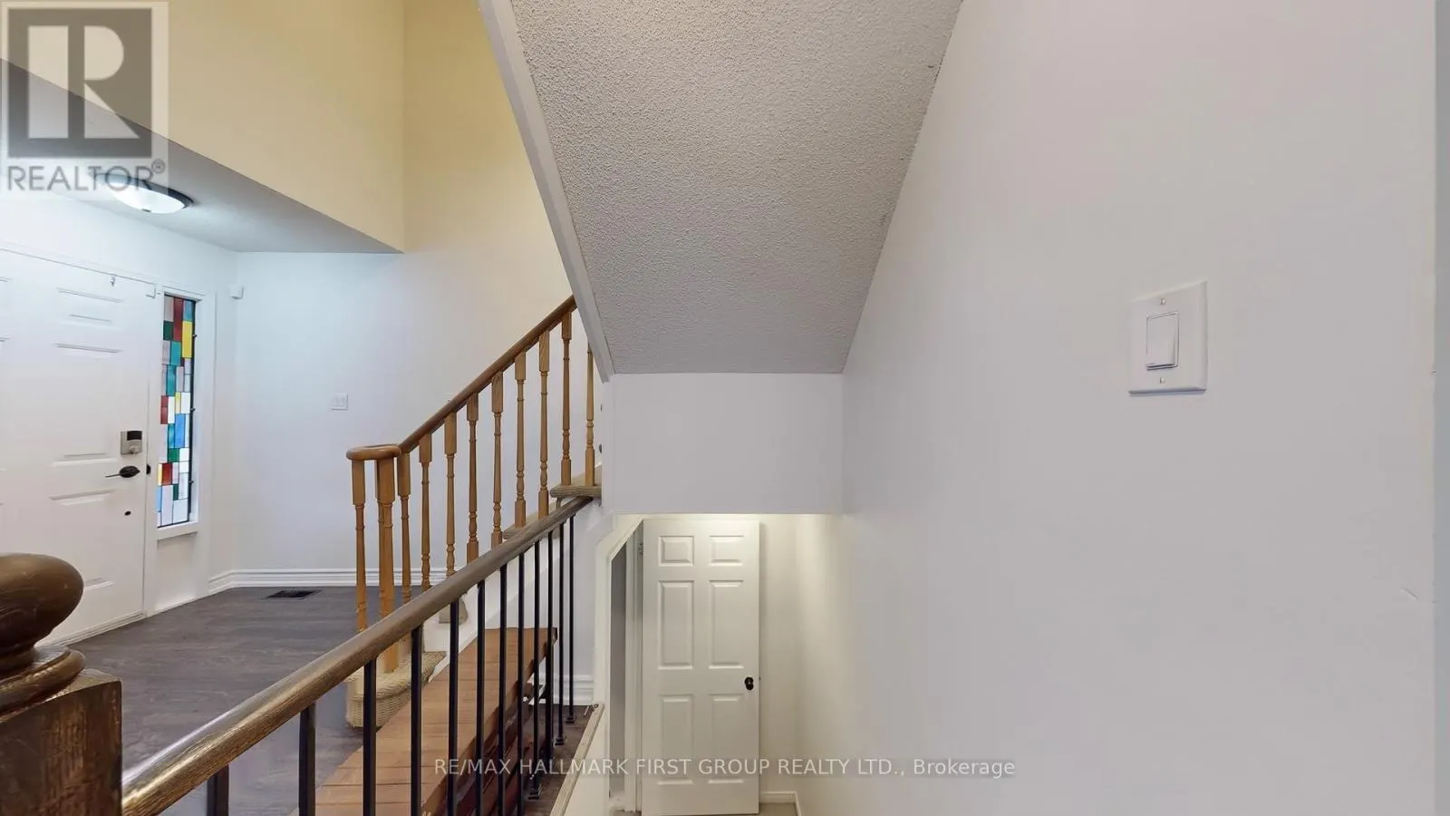 54 DAVIES CRESCENT